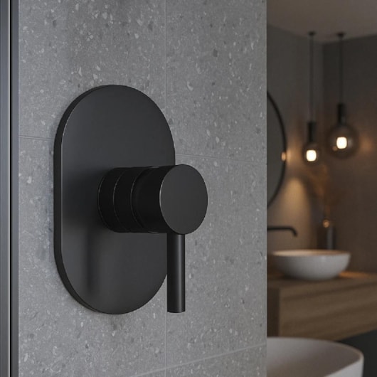 Acabamento Para Misturador De Chuveiro Base Deca Black Matte Drop - Imagem principal - d2445cbe-5c45-4574-b6de-2398c6741fe4