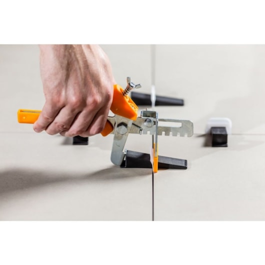 Alicate Nivelador De Metal Bumax - Imagem principal - 5cb9854b-6301-4e6d-b9ac-aa9ddce0e749