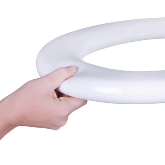 Assento Sanitário Elevado Com Trava Astra 13cm - Imagem principal - 6a0bb069-7cbb-41c3-8b09-72c381e0ae20