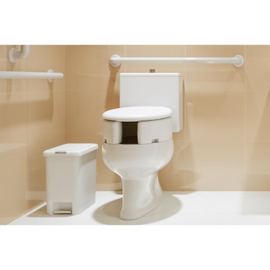 Assento Sanitário Elevado Fechado 7cm Com Trava Branco Astra - Imagem principal - cb8e2cdf-2e5c-4533-9573-f03143a7df45