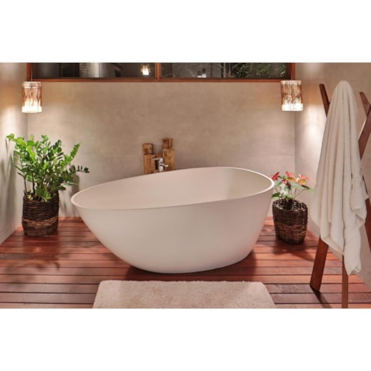 Banheira De Imersão Duramatt Angra Branco Fosco Acetinado Com Giroacqua Lado Esquerdo Cromado Sabbia - Imagem principal - 8e683492-e1f7-486b-8ef0-57387384655b