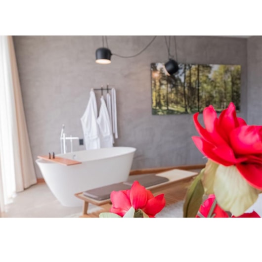 Banheira De Imersão Duramatt Paraty Branco Fosco Acetinado Com Sifão Externo  Preto Fosco Sabbia - Imagem principal - 4696e331-33df-4e4e-a855-846bdea53b51