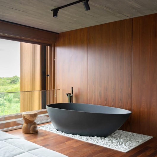 Banheira De Imersão Duraquartz Angra Cinza Urbano Com Sifão Externo Lado Esquerdo Dourrado Sabbia - Imagem principal - cfae64f4-651c-442b-b688-de2a6858973d