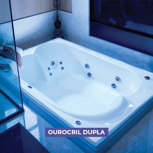 Banheira Dupla Ourocril Premium Com Hidromassagem Branco Ouro Fino 160x131cm - Imagem principal - 826301c5-f9ba-4d75-a165-0a5560bdf074