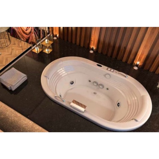 Banheira Europe P1 60Hz Jacuzzi 184x112cm - Imagem principal - b79c06c9-856b-47c5-bdd7-1a6bc210cd77
