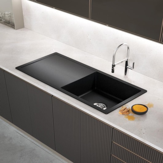 Cuba Para Cozinha Duraquartz Açafrão 100 Preto Estelar Sabbia - Imagem principal - a60a51d5-ce91-41d5-a4f4-43e91fa59ae5