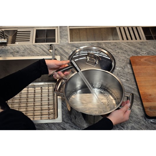 Ducha Manual para Cozinha em Aço Inox com Extensor Tramontina - Imagem principal - f999c47e-a302-4bc0-93c0-330a0a24f7e7