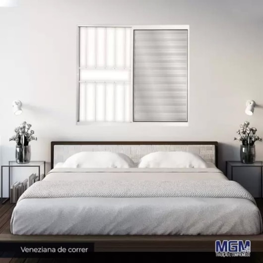 Janela Veneziana De Alumínio 3 Folhas Vidro Liso Soft Branco Mgm 100x150cm - Imagem principal - d9c8a281-aa55-4c1e-ae8a-5f1aa892eb18