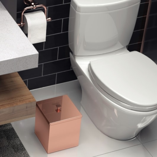 Lixeira Luz em Inox com Acabamento Scotch Brite e Revestimento Rose Gold a Base de Verniz 4,5L Tramontina - Imagem principal - 1bec21d6-cda5-400c-8722-9450acd31b96