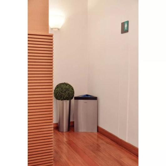 Lixeira Terni em Aço Inox com Acabamento Scotch Brite 30 L Tramontina - Imagem principal - de4250c4-fa78-4646-a4d6-2b38abf75b41
