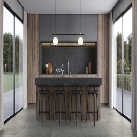 Loes Porcelanato Portinari Scultore Grigio Polido 120x120cm Retificado - Imagem principal - 8805b023-c1be-4a9e-bb75-dca064946529
