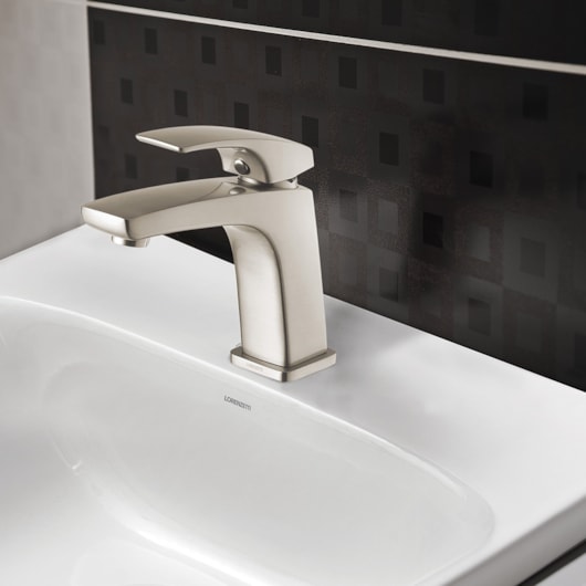 Misturador Monocomando De Mesa Para Lavatório Bica Baixa Níquel Escovado Lorenzetti - Imagem principal - 0d6f8fce-8375-496b-bf75-215944c3016f