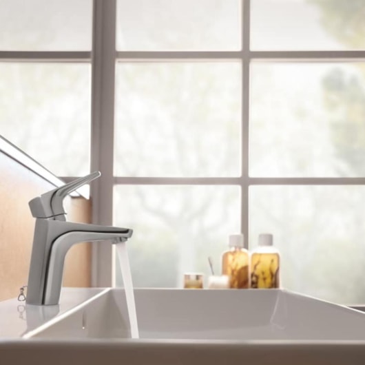 Misturador Monocomando de Mesa Para Lavatório Bica Média Atlas Cromado Roca - Imagem principal - 0055d8f6-3026-43e5-9b72-2a3d6bd82d94