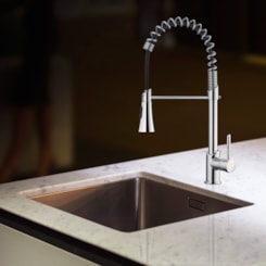 Misturador Monocomando Para Cozinha De Mesa Gourmet Loren Kitchen Com Ducha  Cromado Lorenzetti