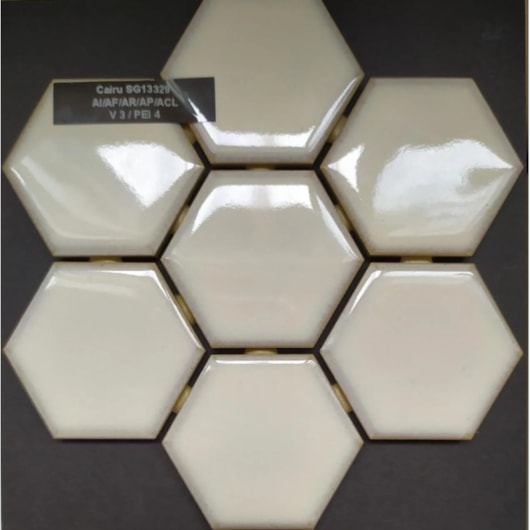 Pastilha De Porcelana Hexagonal Cairu Atlas - Imagem principal - 79d6ede1-9c99-4a7c-bd7c-ee2704e41cea