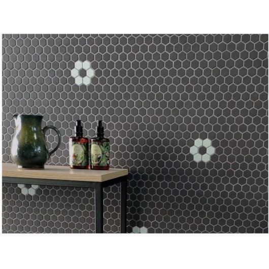 Pastilha Hexagona Atlasl M-4337 Preto 4,83x4,83cm - Imagem principal - 6586080d-688e-4e84-a915-13d54df17959