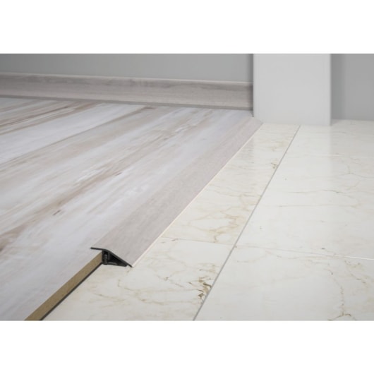 Perfil Redutor Eucafloor Tecno Cor 16 4,9x180cm - Imagem principal - bfb52b26-c89d-4ca5-ba45-51dfbbfa61cb
