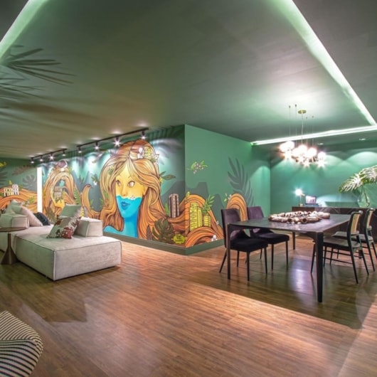 Piso Laminado Eucafloor Gran Elegance Carvalho Ouro (W)(9)(22) 44,5X135,7 - Imagem principal - 42f0be94-504e-4452-b484-da0bfbdca494