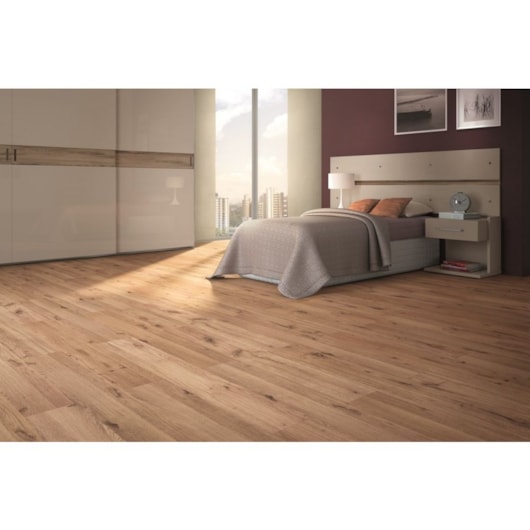 Piso Laminado Eucafloor Prime Cola Valência 9 19,7x135,7cm  - Imagem principal - 05c7c4cc-a61c-4e86-8602-13dd16a90009