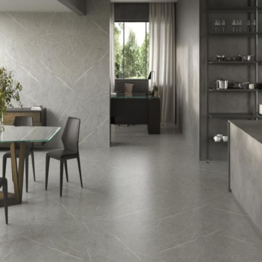 Piso Vinílico Biancogres Città Home Monte Grigio 2mm Capa 0,15 94x94cm - Imagem principal - c61bbbdc-e3ef-4460-91a0-f745a5583d13