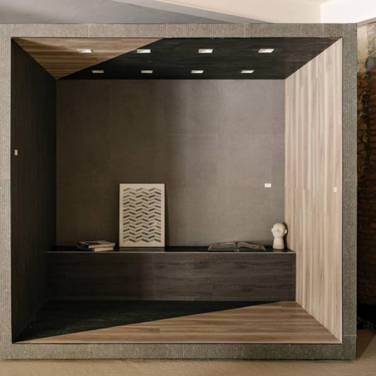 Piso Vinílico Eliane Floor Gaia Kairos Asfalto Colado 22,8x122cm - Imagem principal - fd56d48c-8d7b-413b-acdb-9b90c1978221