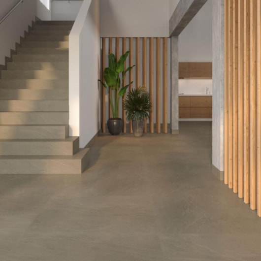 Piso Vinílico Eliane Floor Urca Taupe Colado 91,4x91,4cm - Imagem principal - e060e656-9c97-4458-be63-35fa75d80d4b