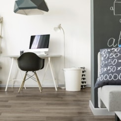 Piso Vinilico Tarkett Injoy Liso Centeio 2mm 123x20,85cm