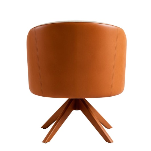Poltrona Julia Bege Com Couro Nobly - Imagem principal - 8c80702d-0ce8-43a0-94d6-3692e90dbcb7