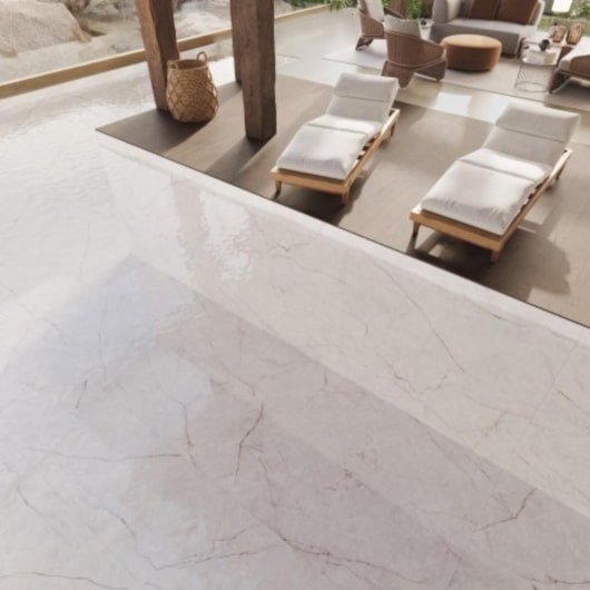 Porcelanato Biancogres Cristallo Quartz Lux Polido 90x90cm Retificado - Imagem principal - 17d13570-0dc1-4c29-8ad0-1fce3a3f4725