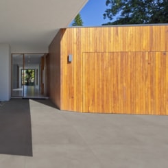 Porcelanato Delta Barcelona Bloc Externo 84x84cm Retificado