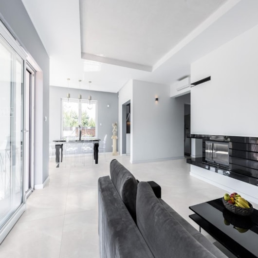 Porcelanato Delta Fuji Off White Acetinado 84x84 Retificado - Imagem principal - 609b68a0-2916-4658-9742-aa570c1b42c2