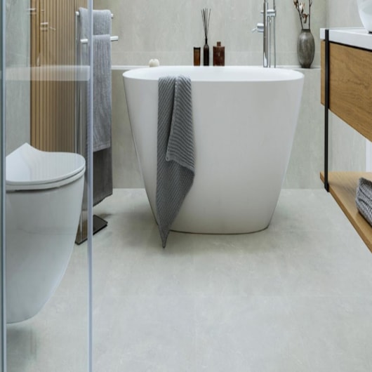 Porcelanato Delta Granada Light Gray Acetinado 84x84cm Retificado - Imagem principal - 8703c9f0-e12e-40a3-b9fe-9934a1294420