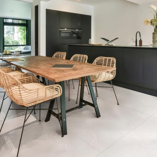 Porcelanato Delta Mont Blanc Acetinado 120X120cm Retificado - Imagem principal - ef2fc961-d944-46f4-922d-4bb7daaa561b