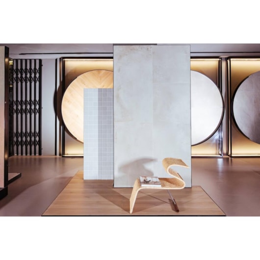 Porcelanato Eliane Cais Gris 3D Acetinado 60x120cm Retificado - Imagem principal - 08fc85a2-a3db-432a-b65a-4124feb76461