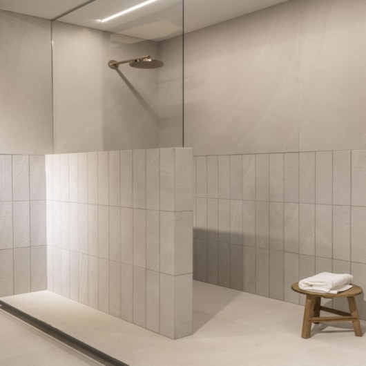 Porcelanato Eliane Khalil Off White Externo 120x120cm Retificado - Imagem principal - 6e80ef89-f854-431c-9789-efe697aa2591