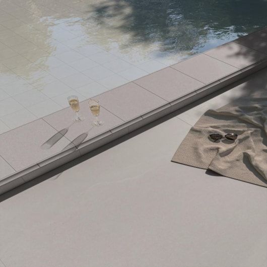 Porcelanato Eliane Khalil Off White Externo 120x120cm Retificado - Imagem principal - c89f25e5-2515-4c19-ba11-69946f104ff5