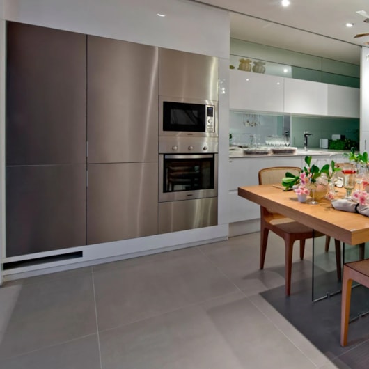 Porcelanato Eliane Munari Cimento Acetinado 120x120cm Retificado - Imagem principal - 08185639-83ff-42ea-b240-4d955aa368d2