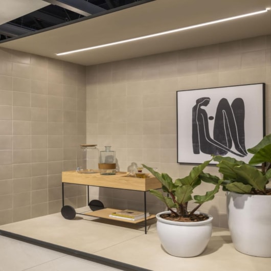 Porcelanato Eliane Munari Marfim Acetinado 120x120cm Retificado - Imagem principal - 0fcca185-22d0-42fd-92d9-e69c13b5956a