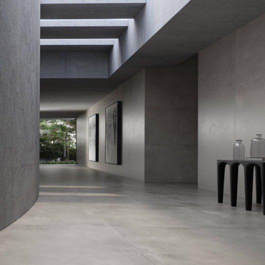 Porcelanato Eliane Sensi Grafite 3D Acetinado 120x120cm Retificado - Imagem principal - 614125d3-65d6-46df-babb-ec69b052aec1