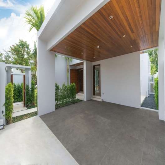 Porcelanato Embramaco District Gray Out Plus Externo 83x83cm Retificado - Imagem principal - 6ba6c57c-1de9-498e-8835-a1d9d7212aa1