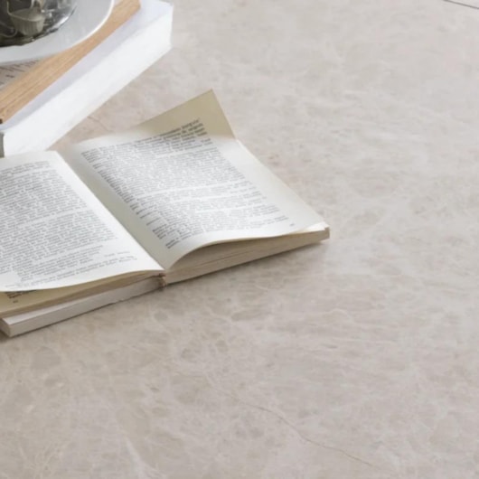 Porcelanato Portobello Moonlight Off White Polido 120x120cm Retificado - Imagem principal - b3ec75ba-e214-450b-a197-7894ca34a072