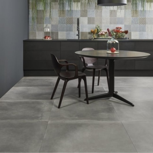 Porcelanato Portobello Nord Cement Cinza Natural 90x90cm Retificado  - Imagem principal - 40d23c0b-ca14-430c-b1aa-11c4b818828d