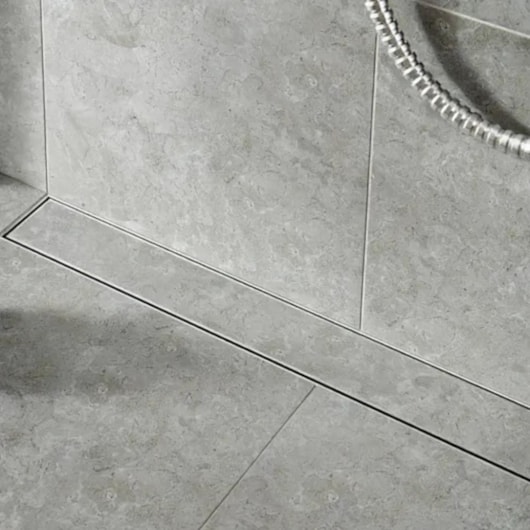 Ralo Linear Oculto Mozaik 120cm - Imagem principal - cea6a8c1-1e37-4a82-9136-9551771df221