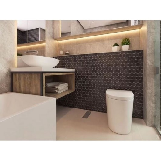 Ralo Tiny 25cm Com Tampa Oculta Linear - Imagem principal - 30c550f8-402d-47b3-a418-2b57e81368c5