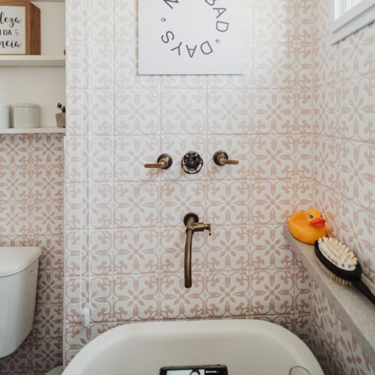 Revestimento 15x15cm Austral 1 Rosa Acetinado Eliane - Imagem principal - ca5a58ed-00fd-42b6-ba64-c50c4ae82b5b