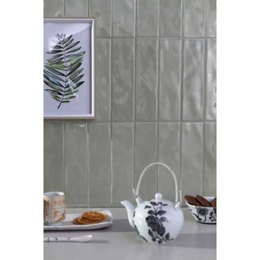 Revestimento Bold Prisma Matcha Brilhante A Eliane 7x25cm - Imagem principal - 962040e5-bb56-47bd-8588-de999a68b327