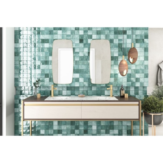 Revestimento Para Fachada E Piscina 7,5x7,5cm Bold Noronha Jade Mesh Brilhante Lp Eliane - Imagem principal - d9237c5c-dcca-44e9-9ffe-450369293d38