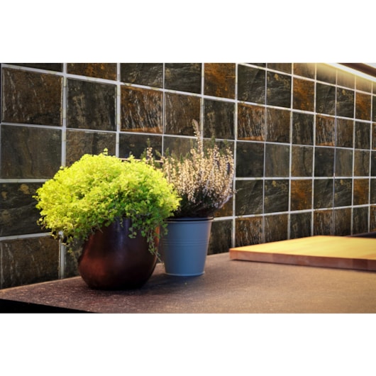 Revestimento Telado Para Fachada Ceral Corten Acetinado 10x10cm - Imagem principal - e1832dc5-07c1-489d-bfcb-0123f26214c8