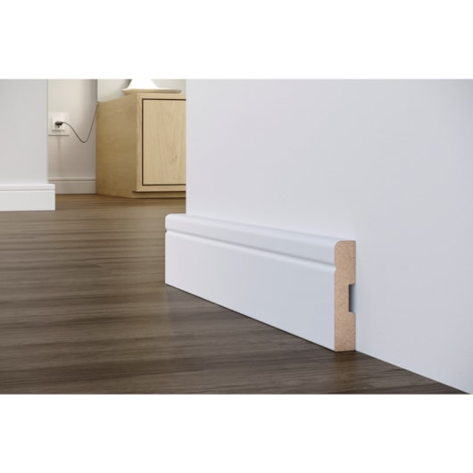 Rodapé Eucafloor Estilo Branco Max Com Friso 7x240cm - Imagem principal - 045390fc-78b9-4010-afdb-a6bb8fa89522