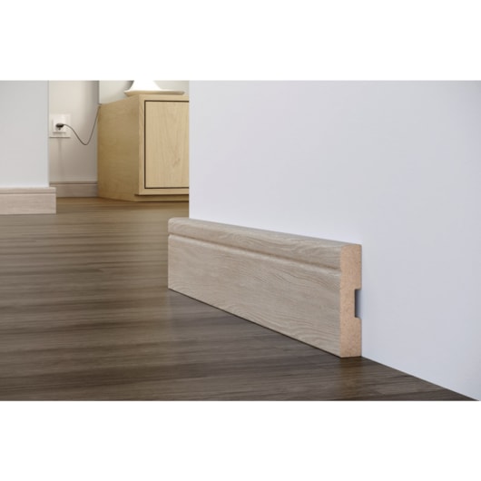 Rodapé Eucafloor Estilo Cor 8 7x240cm - Imagem principal - a208ee79-fabf-41ed-b76f-9c05f39dcb60